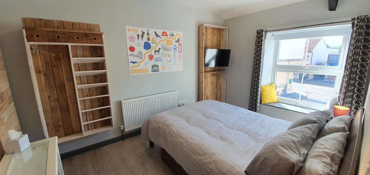 Cheddar Village Apartment Extérieur photo